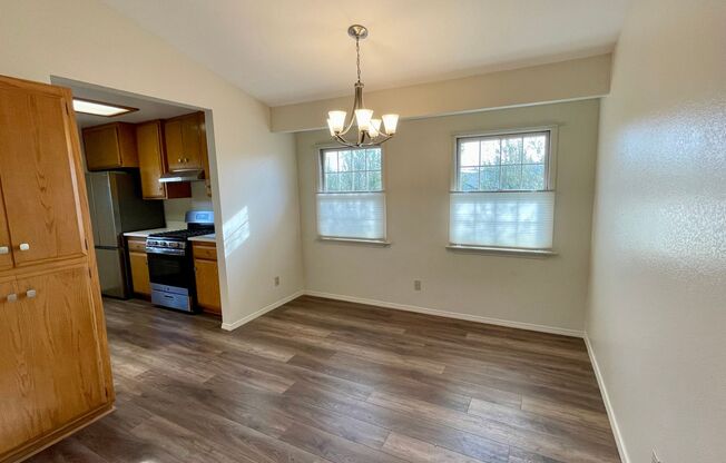 2 beds, 1 bath, $2,950, Unit 1822 Broad St.