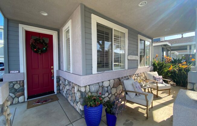 Beautiful 4 Bd/2.5bth within the Poinsettia Cove Community!