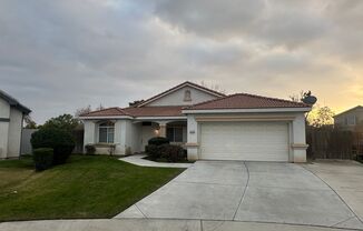 Charming 3-Bed, 2-Bath Home in Seven Oaks