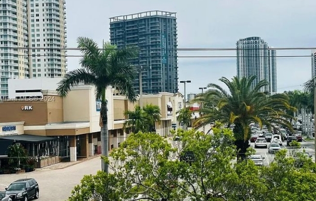 1333 E Hallandale Beach Blvd