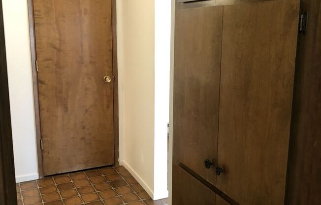 1 bed, 1 bath, $1,100