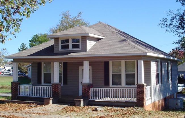 Historic Bungalow Recently Renovated Block from Downtown Clover