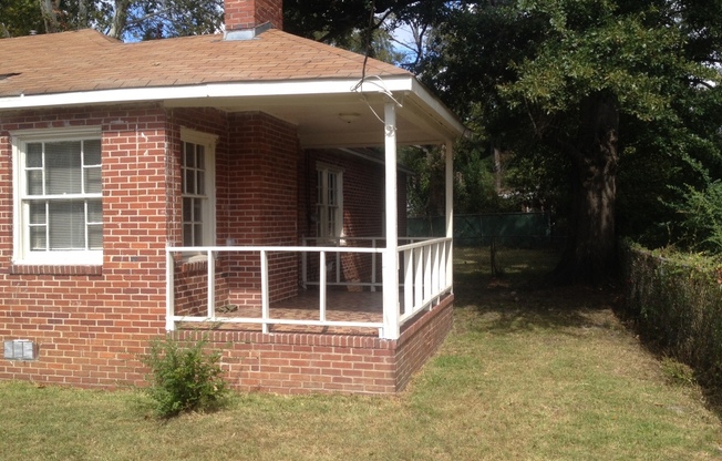 **AVAILABLE NOW**3 bedroom / 1 bathroom Home for Rent in Midtown Columbus, GA***