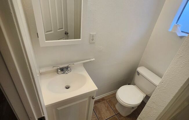 2 beds, 1 bath, $1,550