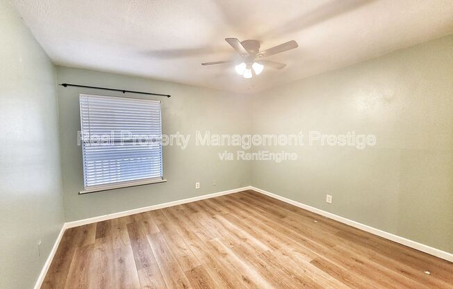 2501 Gulf Freeway unit #16