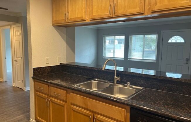 2 beds, 2 baths, 850 sqft, $2,955, Unit 839-05