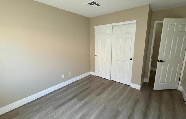 2 beds, 2 baths, 998 sqft, $1,600