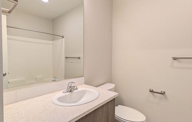Studio, 1 bath, 400 sqft, $1,300, Unit 321