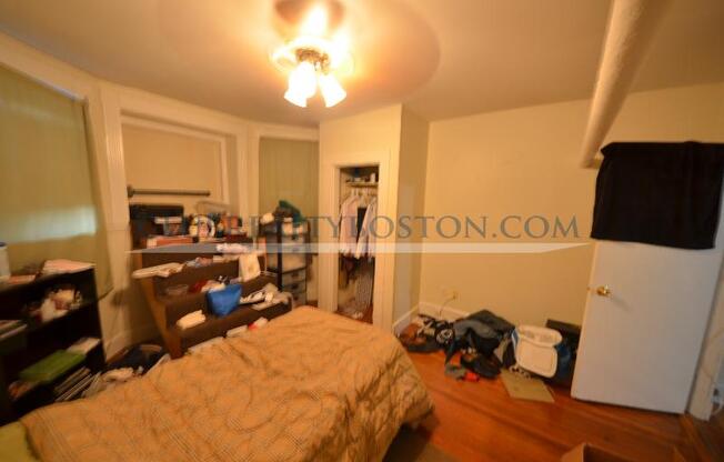 1412 COMMONWEALTH AVE