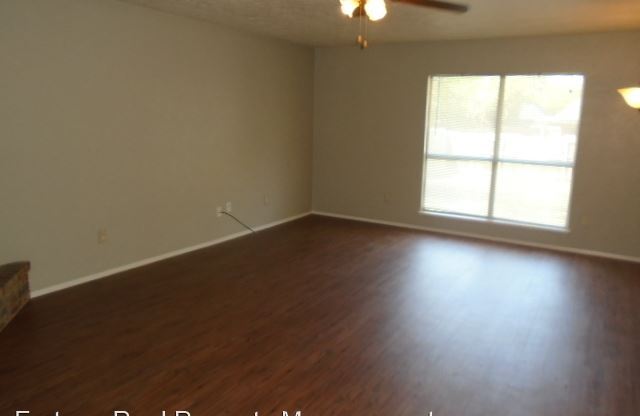 6809 Glenhurst Dr.