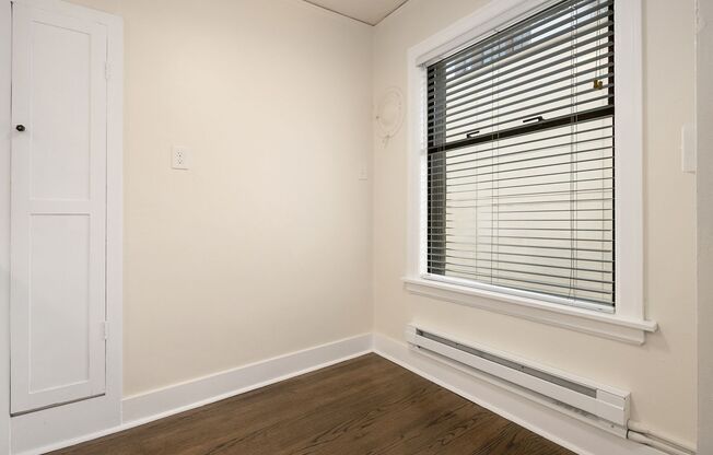 Studio, 1 bath, 429 sqft, $1,365, Unit Unit 310