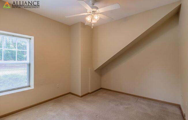 1 bed, 1 bath, 613 sqft, $820, Unit 102