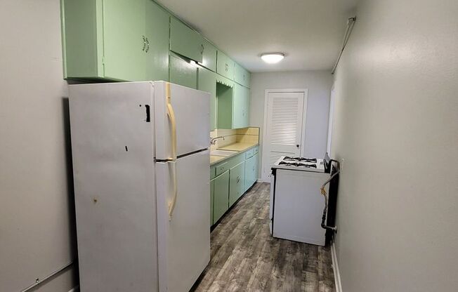 1 bed, 1 bath, 829 sqft, $950