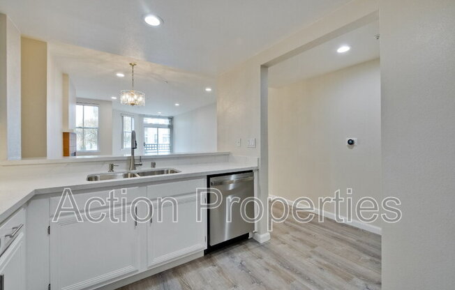 550 Ortega Avenue Unit A304