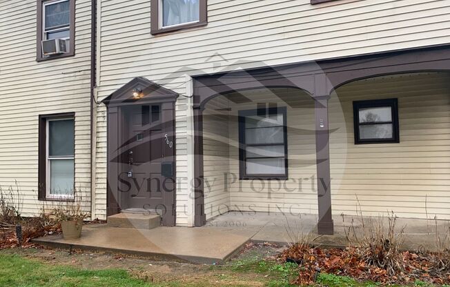 2 beds, 1 bath, $1,025, Unit 1