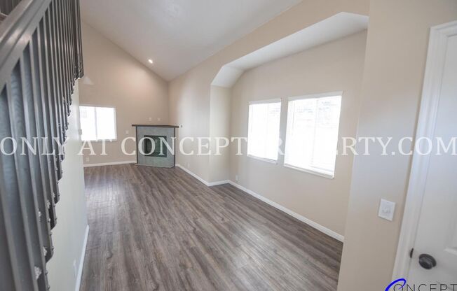 3 beds, 2.5 baths, 1,262 sqft, $2,499, Unit 920
