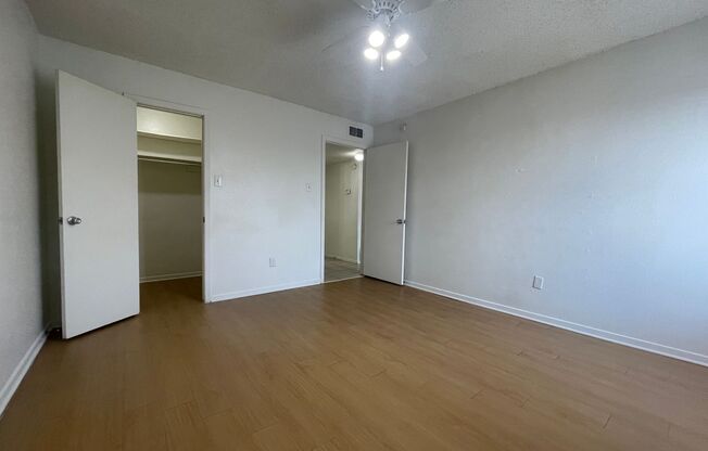 2 beds, 1 bath, 900 sqft, $1,250, Unit ELP2202-333