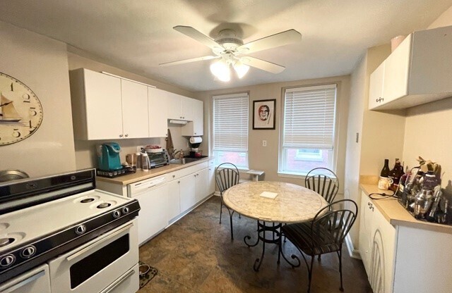 2 BALDWIN PL