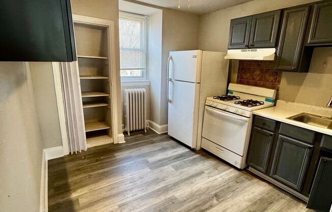 325 W. Earlham Terrace