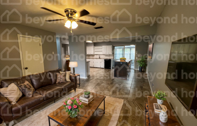 3 beds, 2 baths, $1,595