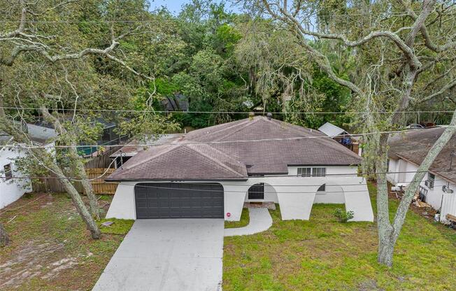 5307 ROBERTA LN