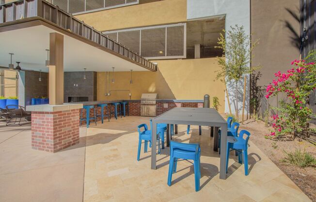 2 beds, 2 baths, 1,038 sqft, $2,080, Unit 103