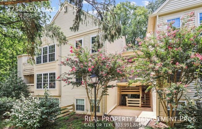 2233 LOVEDALE LN
