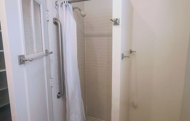 Studio, 1 bath, 280 sqft, $1,350, Unit 104