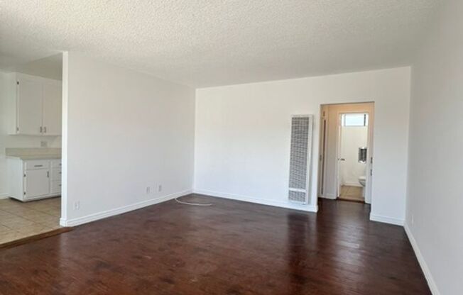905 Edgewood Ops