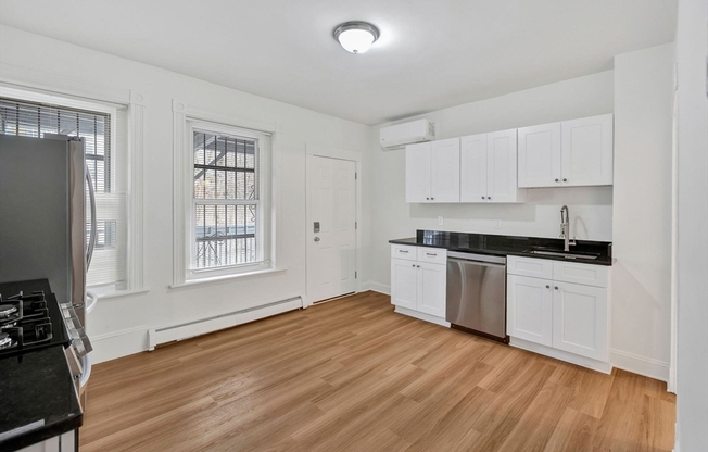 864 Huntington Avenue