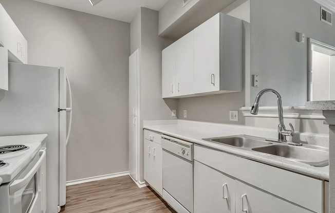 Apartment 4 - Kitchen 2