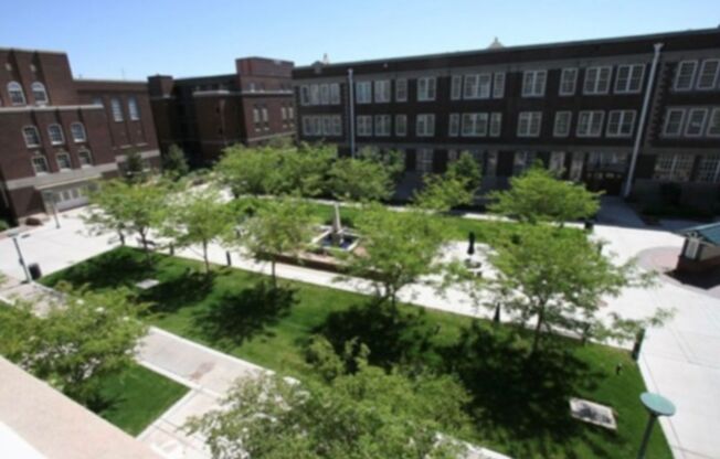COMING SOON Beautiful 2BR , 2BA 2nd floor loft in East Downtown Area- aprox 1650 sq ft