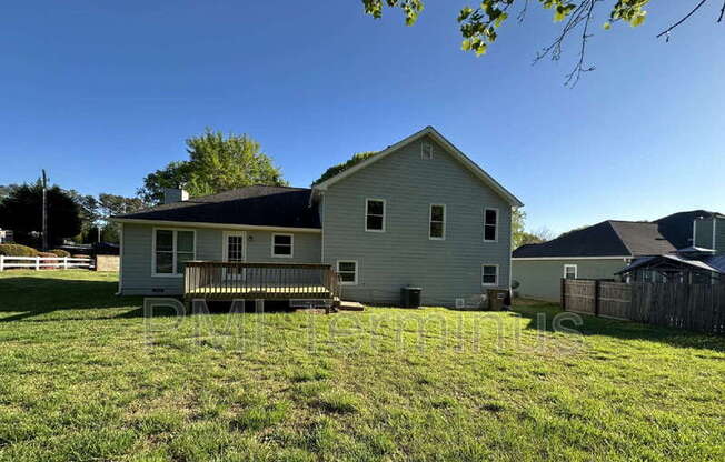 76 WINWARD WAY SE