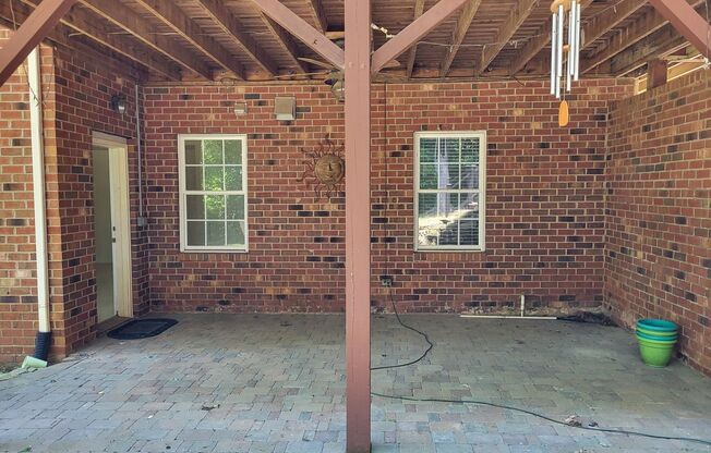 1 bedroom basement apartment