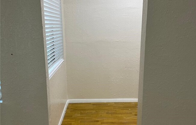 1 bed, 1 bath, 908 sqft, $2,500