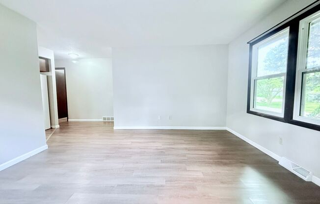 2302-2304 W 3rd Street