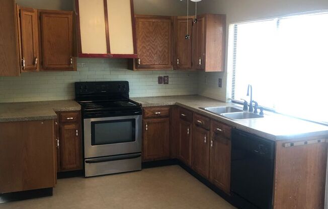 3 beds, 1 bath, $1,795