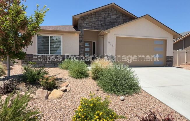 679 EADIN LN