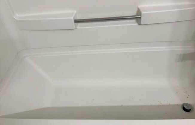 2 beds, 2 baths, 1,070 sqft, $1,595, Unit 12-104