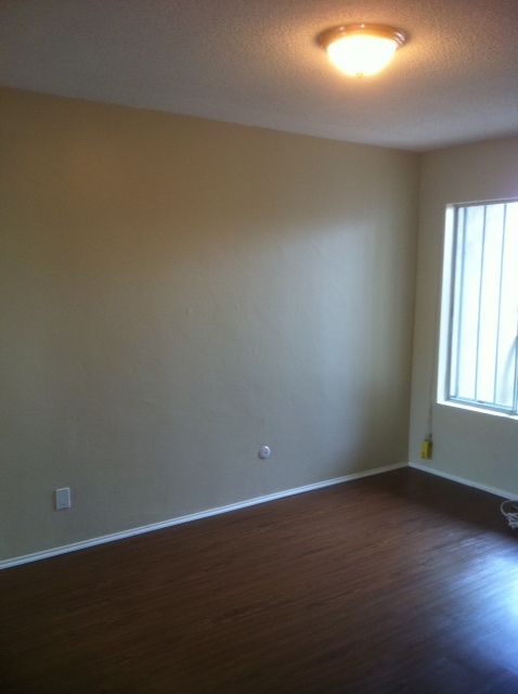 2 beds, 1 bath, 800 sqft, $2,995, Unit 05