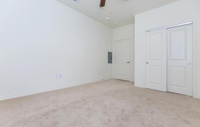 3 beds, 2 baths, 1,201 sqft, $1,461