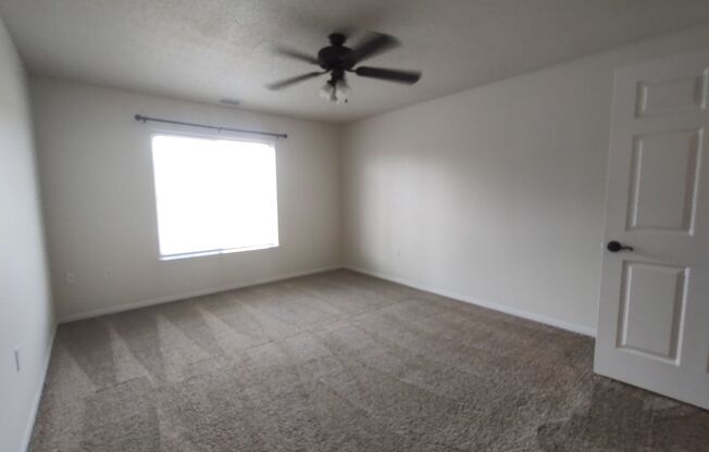 2 beds, 2 baths, $1,325, Unit B-202