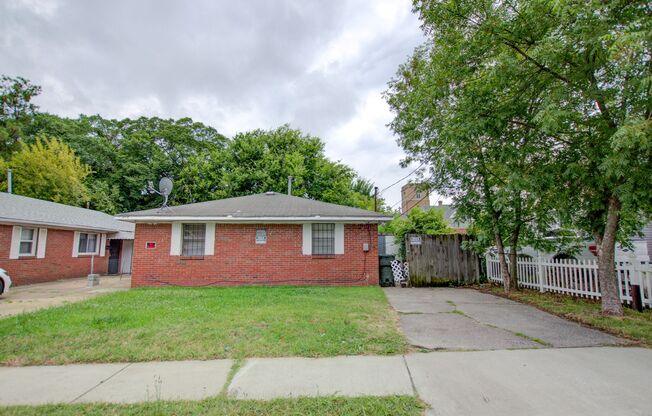 2 Bed, 1 Bath Duplex in East Norfolk