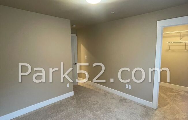 4 beds, 2.5 baths, $2,750