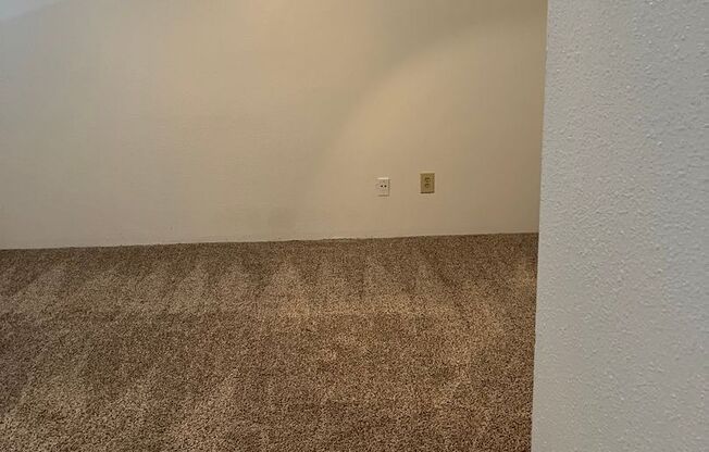 1 bed, 1.5 baths, 866 sqft, $935, Unit 2108