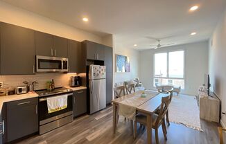 2 beds, 2 baths, $1,645, Unit 302