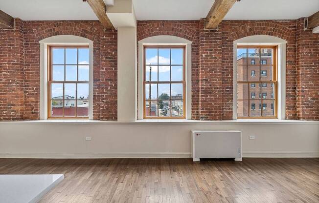 Floor-to-ceiling Windows