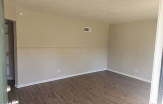 3 beds, 1 bath, $1,300