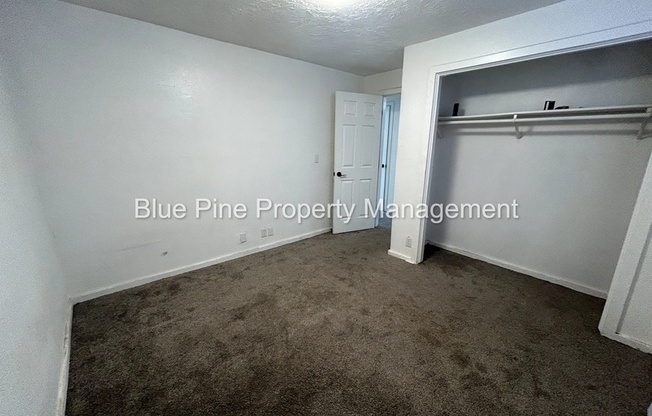 2 beds, 1 bath, 825 sqft, $995