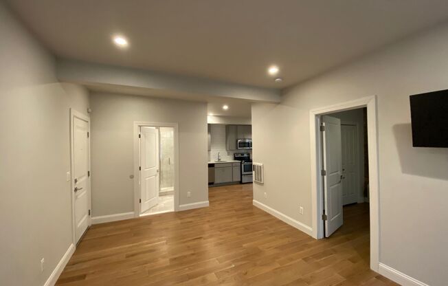 1 bed, 1 bath, 600 sqft, $1,395, Unit 1-8